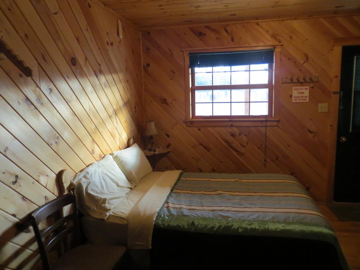 Nine Pine Cottage Miramichi Kamer foto
