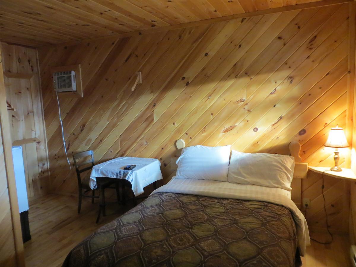 Nine Pine Cottage Miramichi Kamer foto