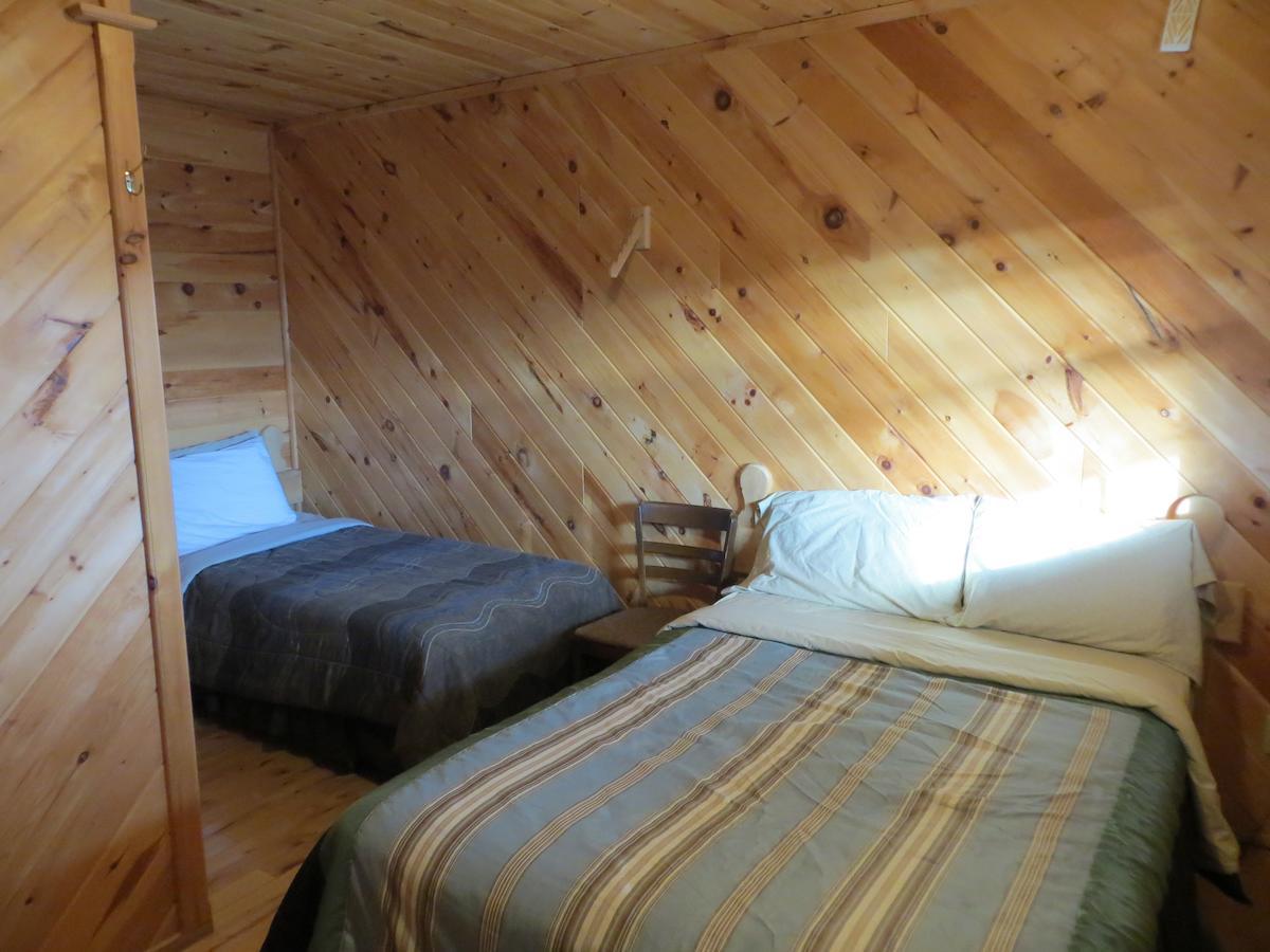 Nine Pine Cottage Miramichi Kamer foto